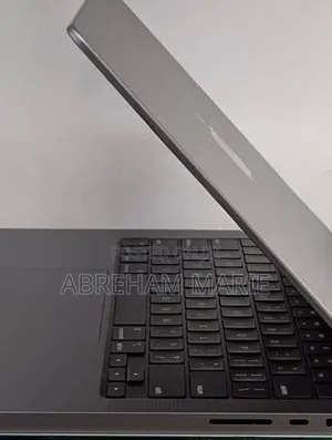 New Laptop Apple MacBook Pro 2021 M1 16GB Apple M1 Pro SSD 512GB