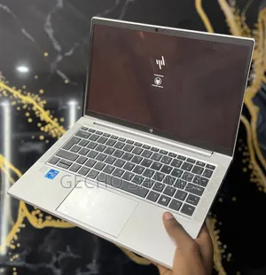 New Laptop HP EliteBook 830 G8 16GB Intel Core i5 SSD 512GB