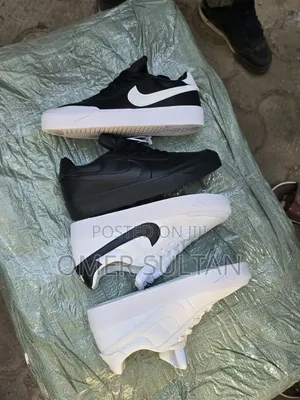 Nike ጫማ በቅናሽ