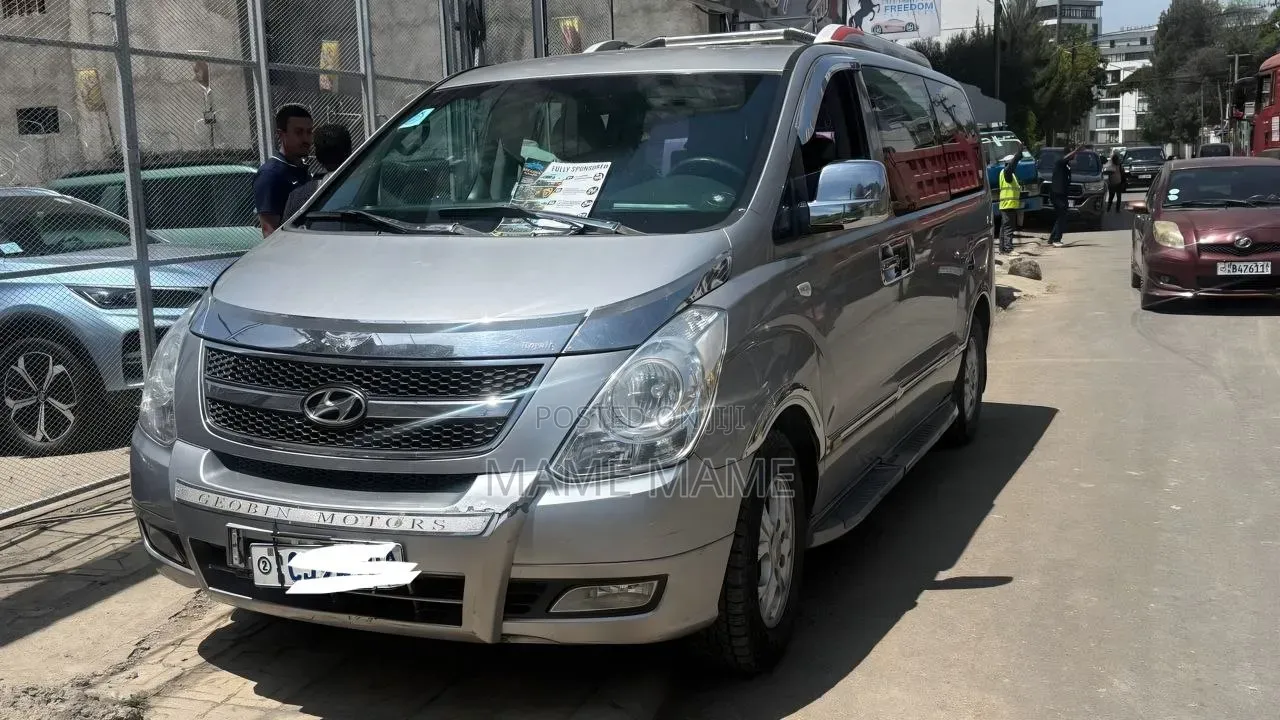 Hyundai Starex 2016 Grey