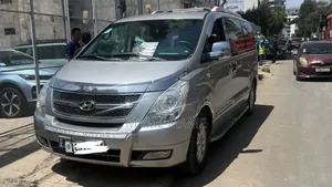 Hyundai Starex 2016 Grey