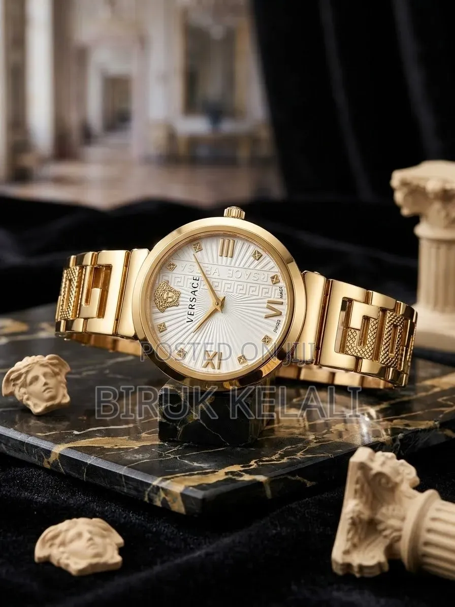Versace Women's Daphnis Quartz Watch in a Gold-Tone Finish