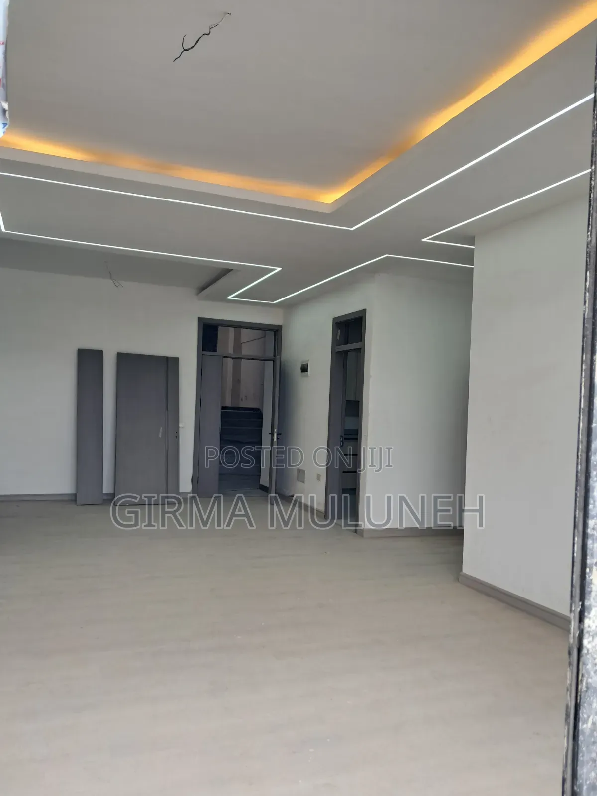 3bdrm Apartment in ሩፋኤል ቤተክርስቲያን አከባቢ, Gullele for sale