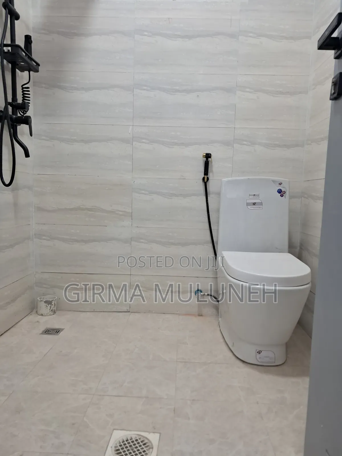 3bdrm Apartment in ሩፋኤል ቤተክርስቲያን አከባቢ, Gullele for sale