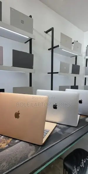 New Laptop Apple MacBook Air 2020 M1 8GB Apple M1 SSD 256GB
