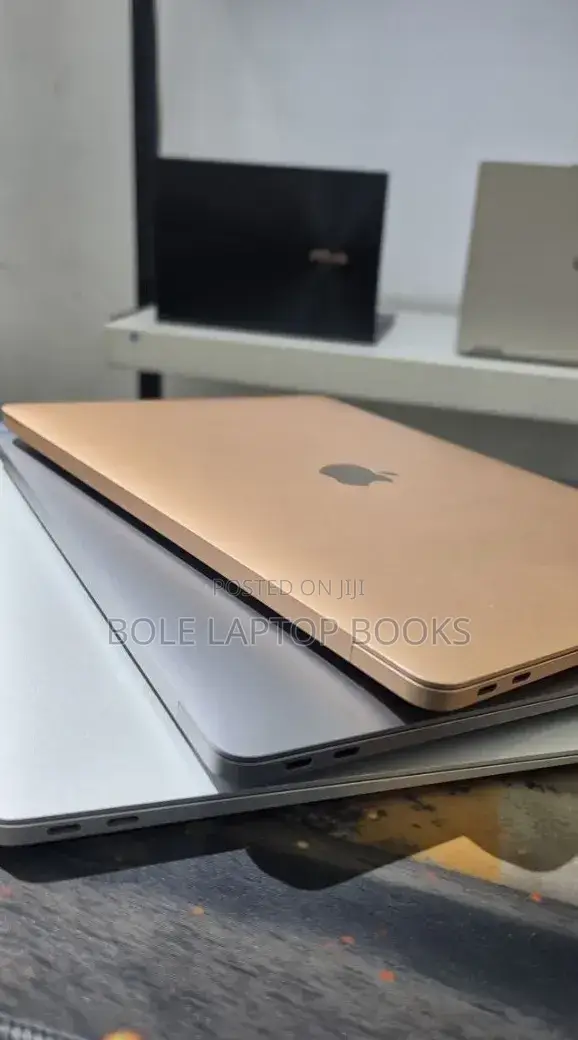 New Laptop Apple MacBook Air 2020 M1 8GB Apple M1 SSD 256GB