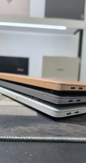New Laptop Apple MacBook Air 2020 M1 8GB Apple M1 SSD 256GB