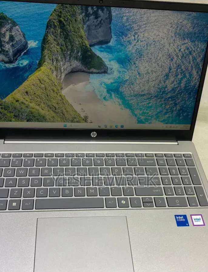 New Laptop HP Pavilion 15 16GB Intel Core Ultra 5 SSD 5T