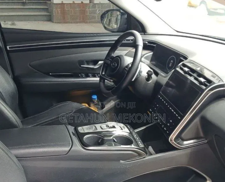 Hyundai Tucson 2022 Gold