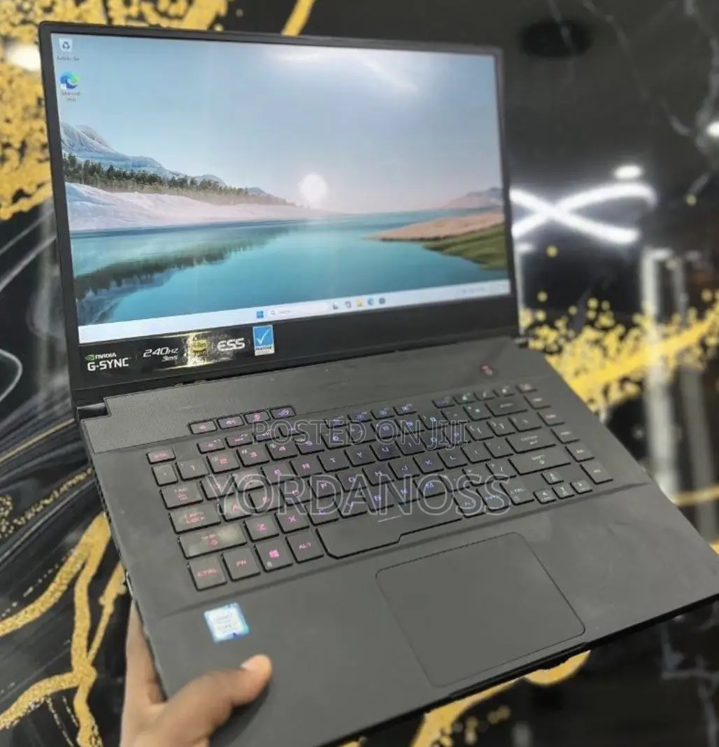 New Laptop Asus ROG Zephyrus G15 16GB Intel Core i7 SSD 1T