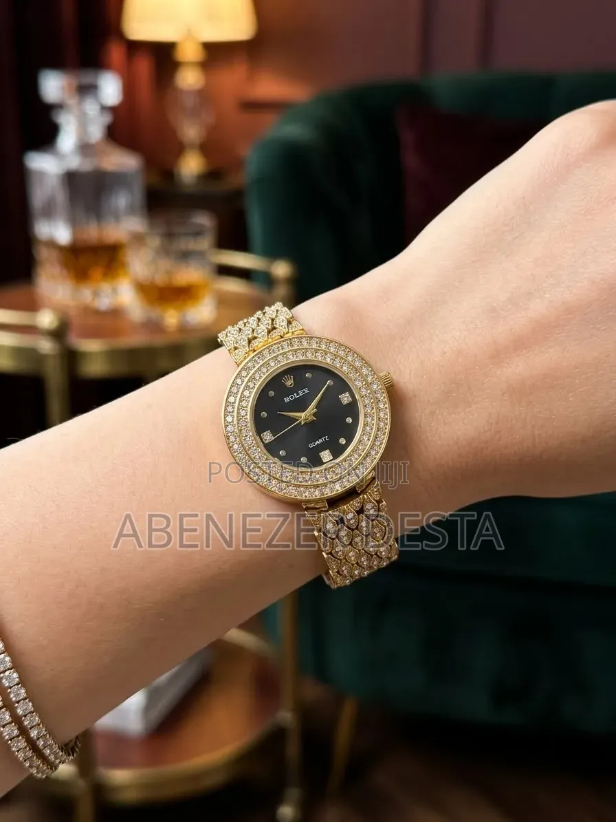Gold-Tone Women Wristwatch the Rolex,black Analog Dial, a Double-Layer