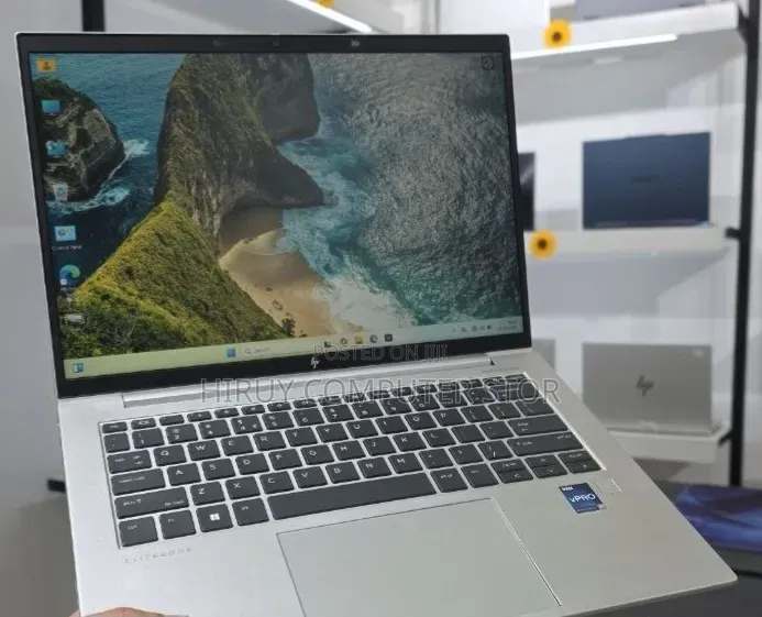 New Laptop HP EliteBook 840 G9 16GB Intel Core i7 SSD 512GB