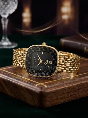 Gucci Gold-Toned Square-Case Women's Gucci-Branded Analog Watch Black