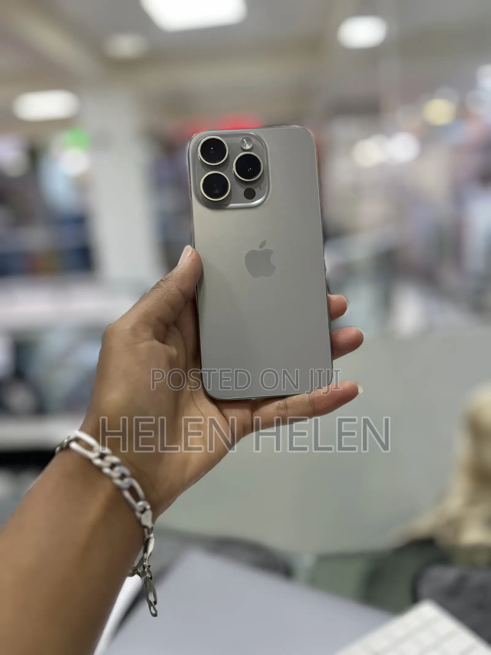 New Apple iPhone 15 Pro 256 GB Silver