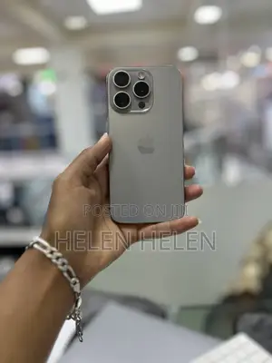 New Apple iPhone 15 Pro 256 GB Silver