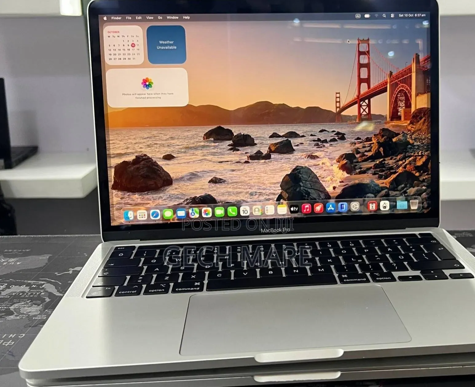 New Laptop Apple MacBook Pro 2022 M2 8GB Intel SSD 256GB