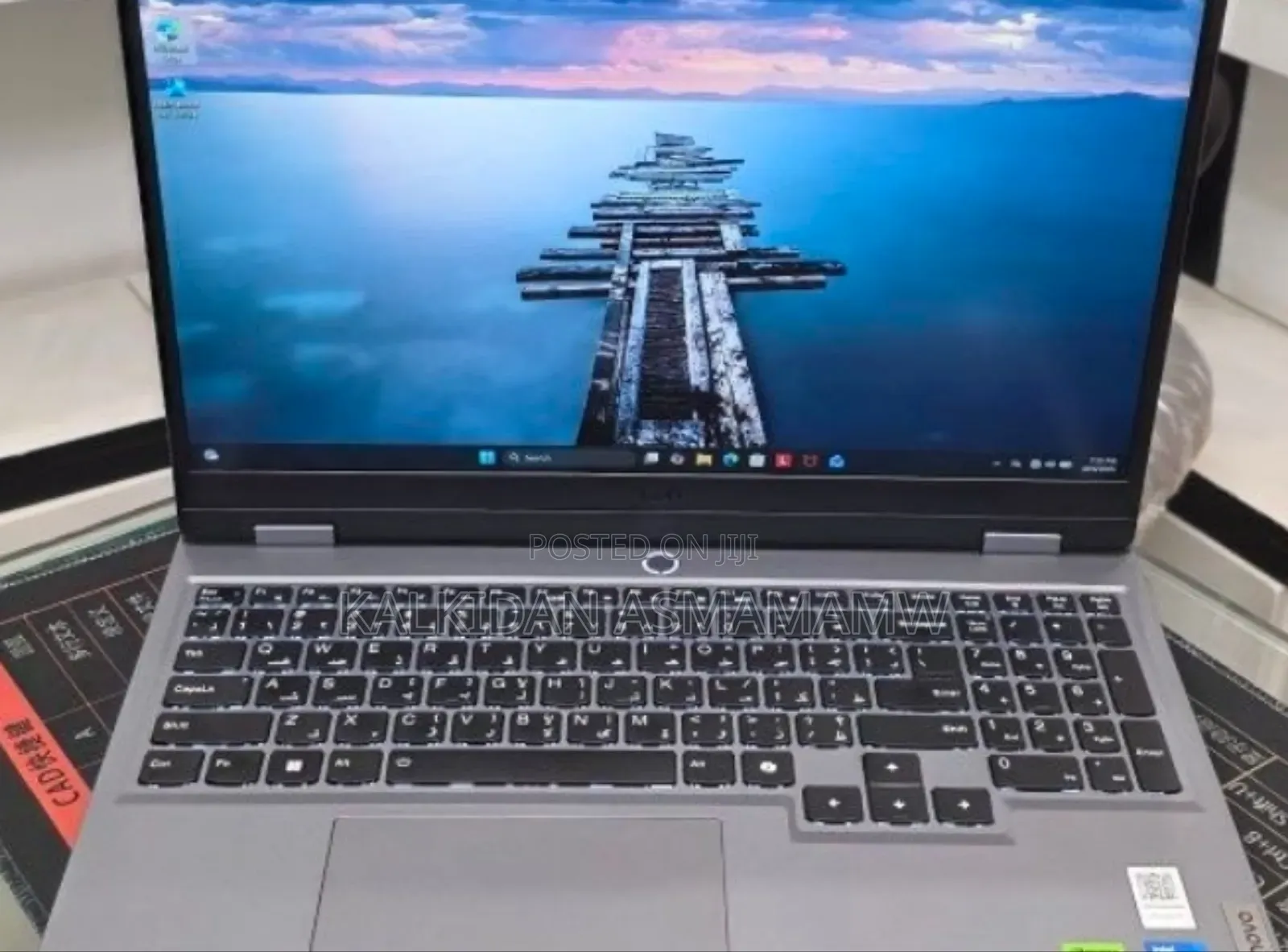 New Laptop Lenovo LOQ 15ARP9 8GB Intel Core i5 SSD 512GB