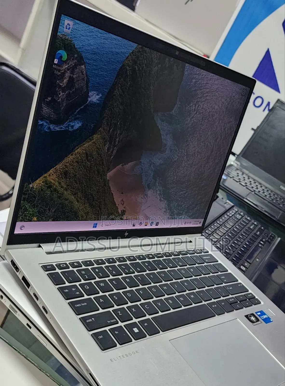 New Laptop HP EliteBook 840 G9 16GB Intel Core i7 SSD 512GB