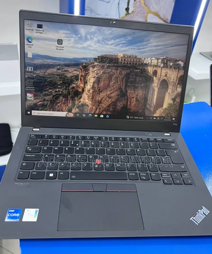 New Laptop Lenovo ThinkPad Yoga 16GB Intel Core i5 SSD 512GB