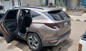 Hyundai Tucson Hybrid 2022 Gray