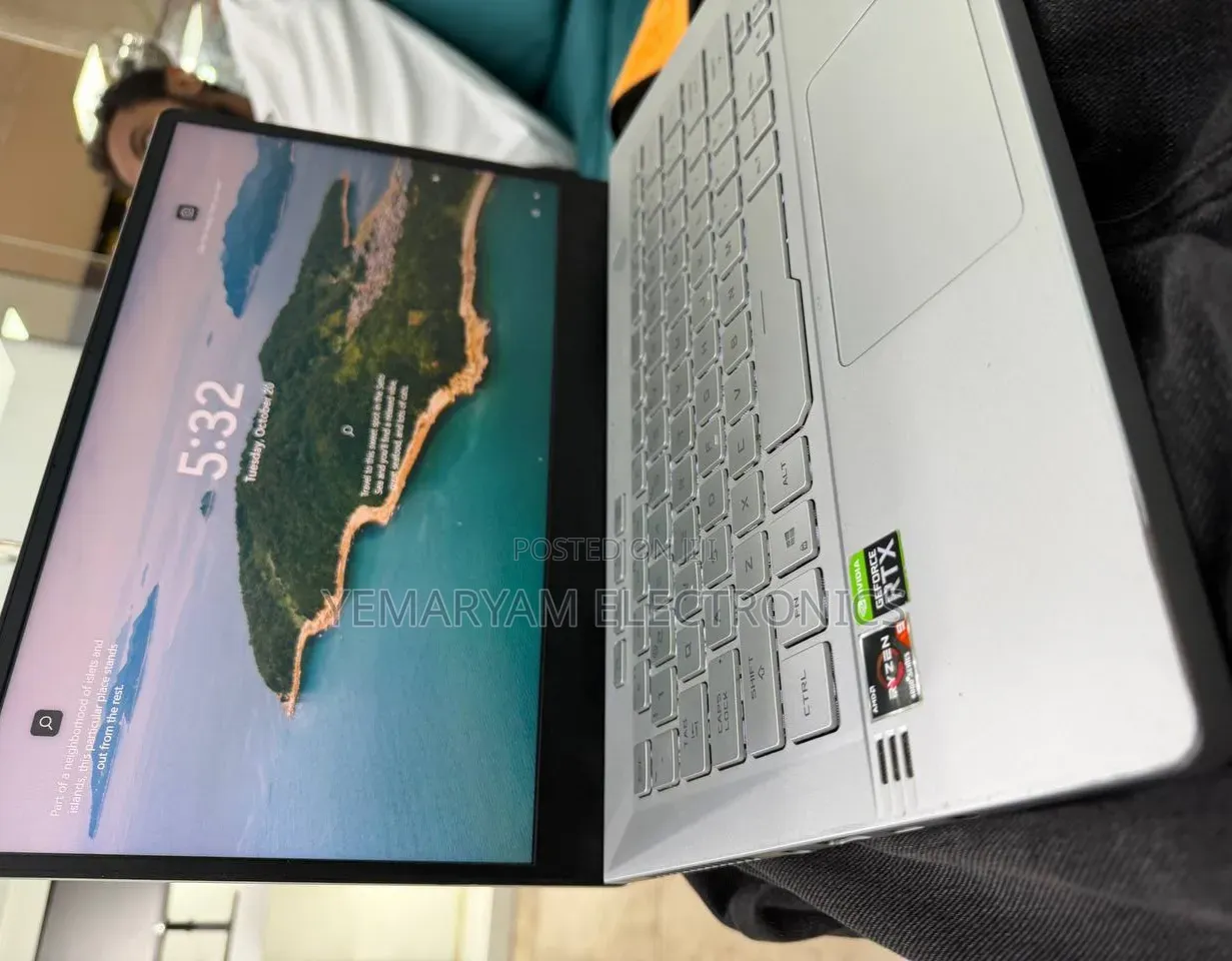 New Laptop Asus ROG Zephyrus G14 16GB AMD Ryzen 9 SSD 512GB