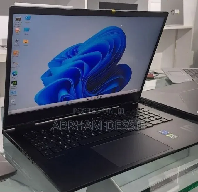 New Laptop HP 16GB Intel Core i9 SSD 1T