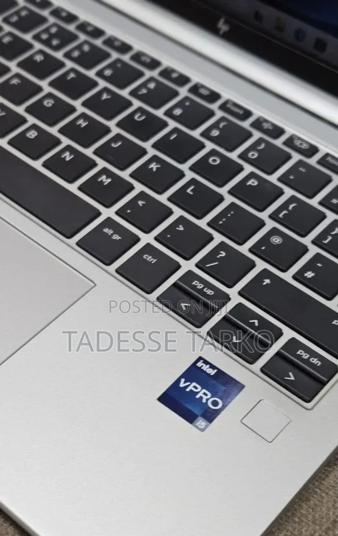New Laptop HP EliteBook 830 16GB Intel Core i5 SSD 512GB