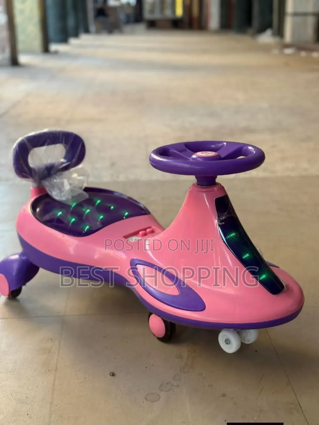 Premium Kids Swing Car የልጆች መጫወቻ መኪና