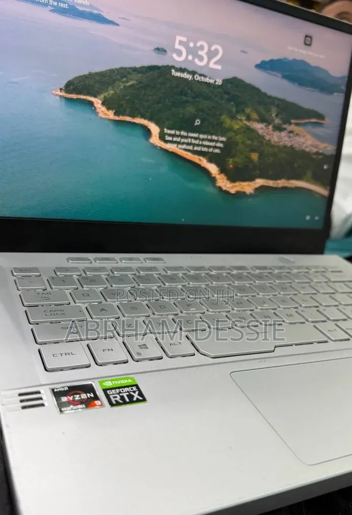 New Laptop Asus 16GB AMD Ryzen 9 SSD 512GB