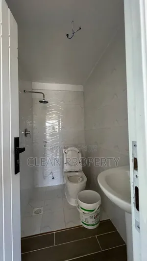 3bdrm Apartment in Clean Properties, Bole for rent
