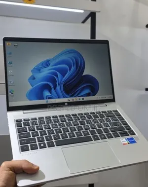 New Laptop HP EliteBook 630 G10 16GB Intel Core i7 SSD 512GB
