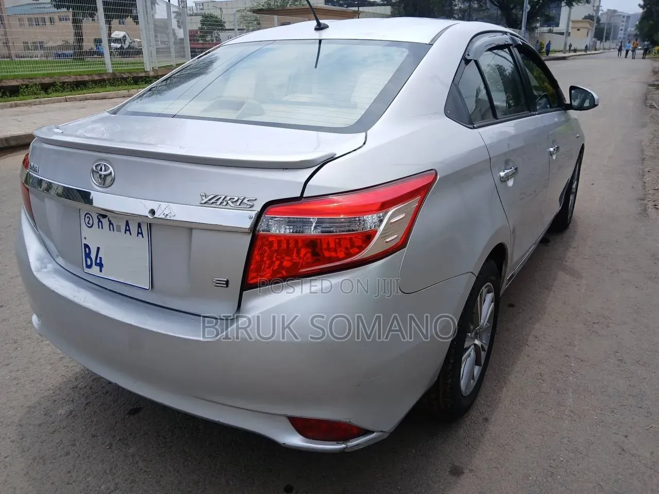 Toyota Yaris 2015 Silver