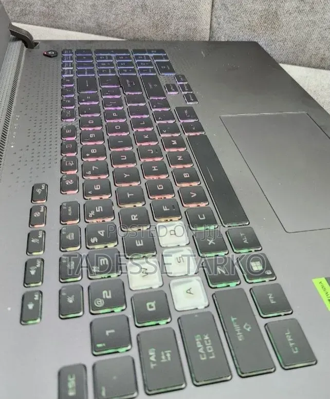 New Laptop Asus ROG Strix G17 16GB AMD Ryzen 9 SSD 1T