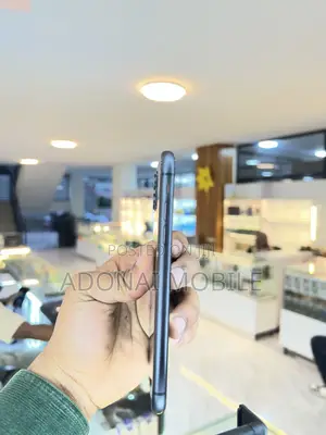 Apple iPhone 11 64 GB