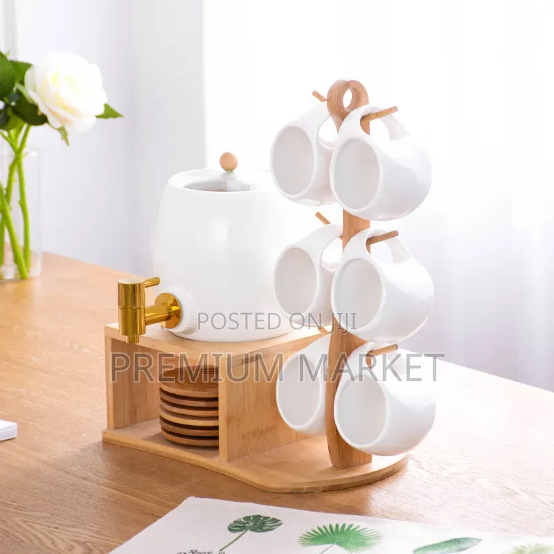 Porcelain Tea and Milk Serving Set With Bamboo Holder የወተት ማቅረቢያ ሴት