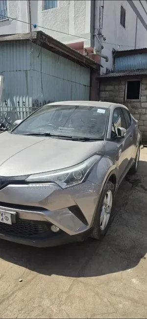 Toyota C-HR 2019 Silver