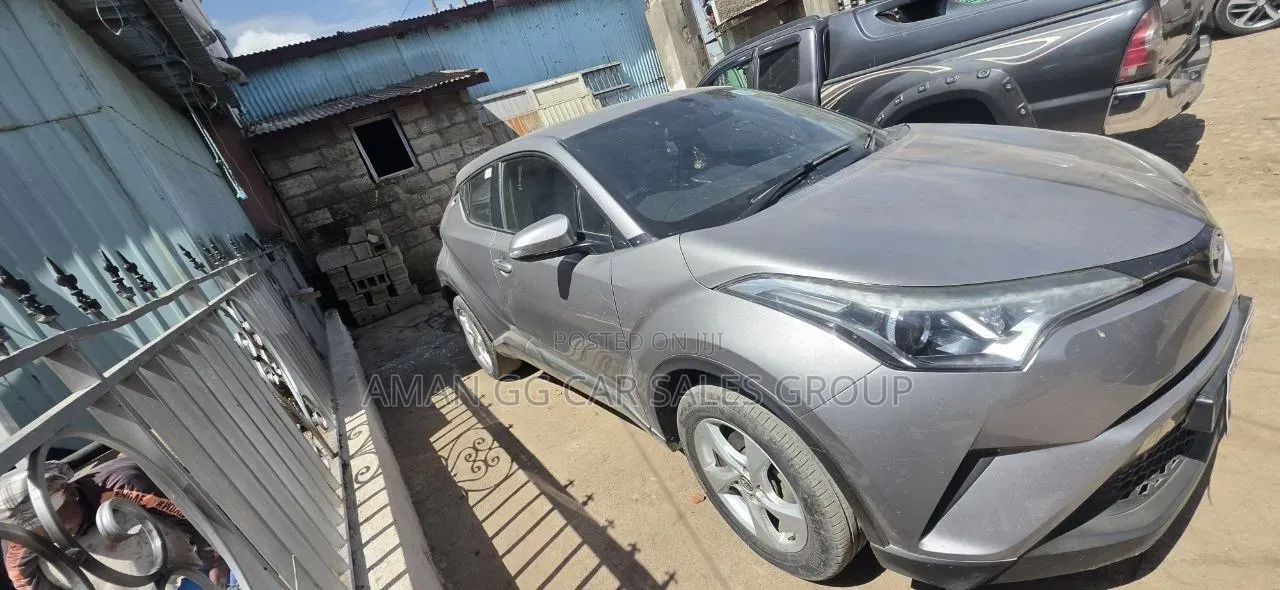 Toyota C-HR 2019 Silver