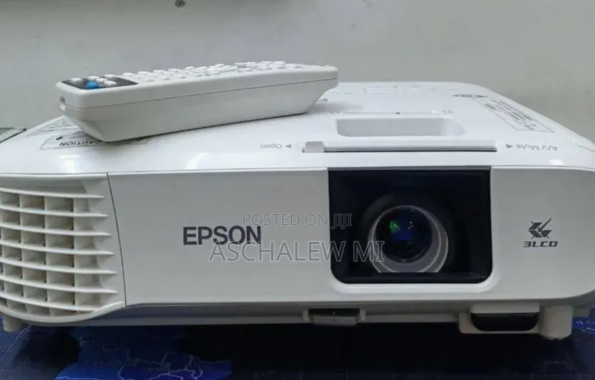 Epson X39 Projector 
Projection System:
3LCD, 3-Chip Technology