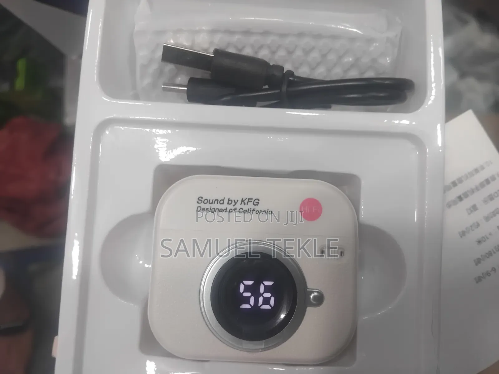 X5 Female AirPod