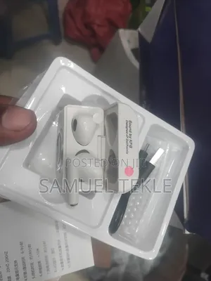 X5 Female AirPod