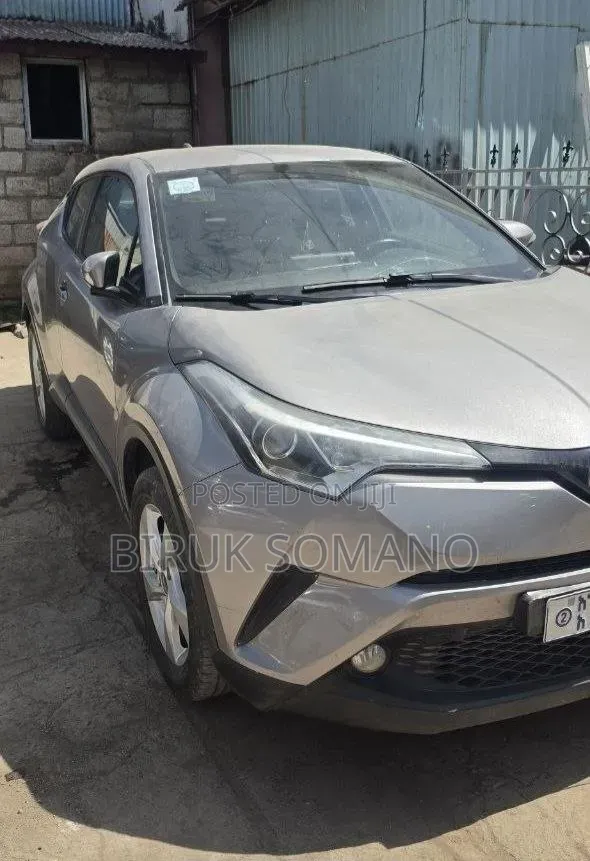 Toyota C-HR 2019 Silver