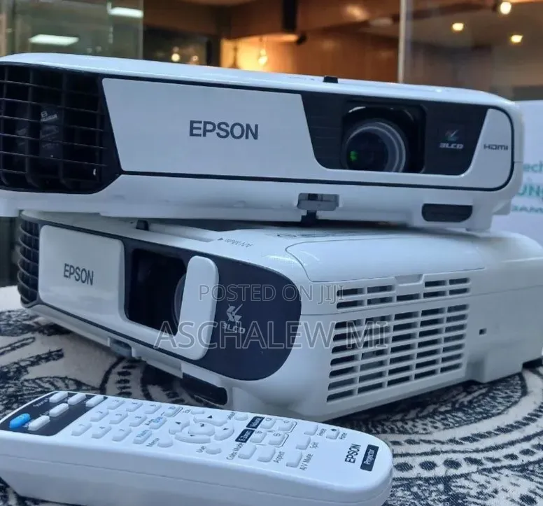 Brand New EPSON Projector
Model Name: EB-S41