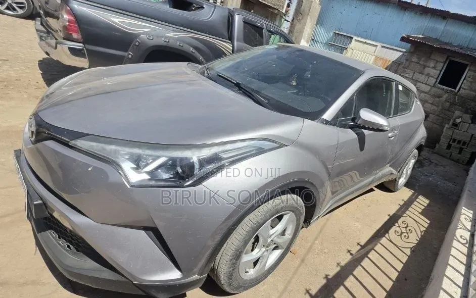Toyota C-HR 2019 Silver