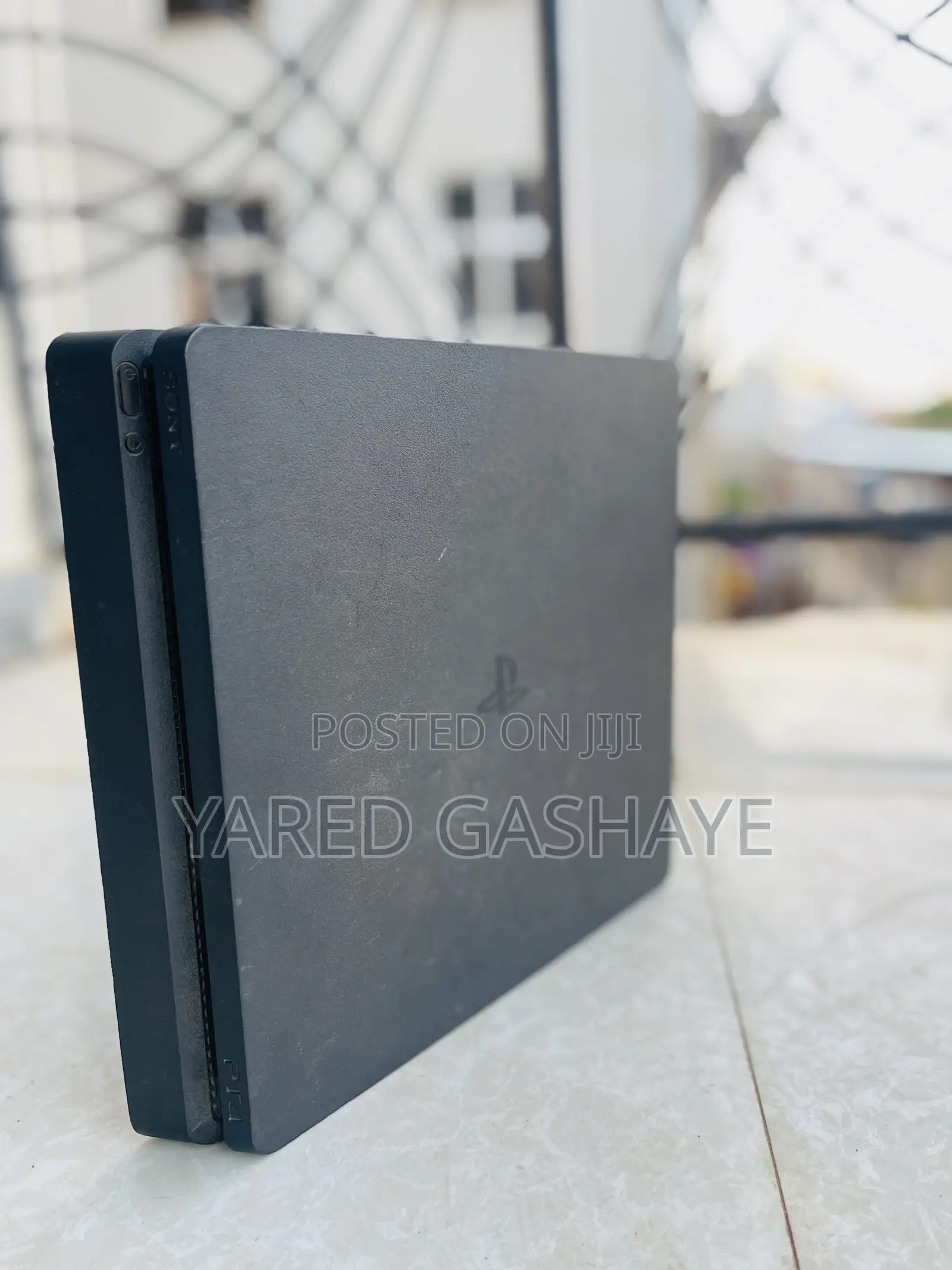 PlayStation 4 Slim