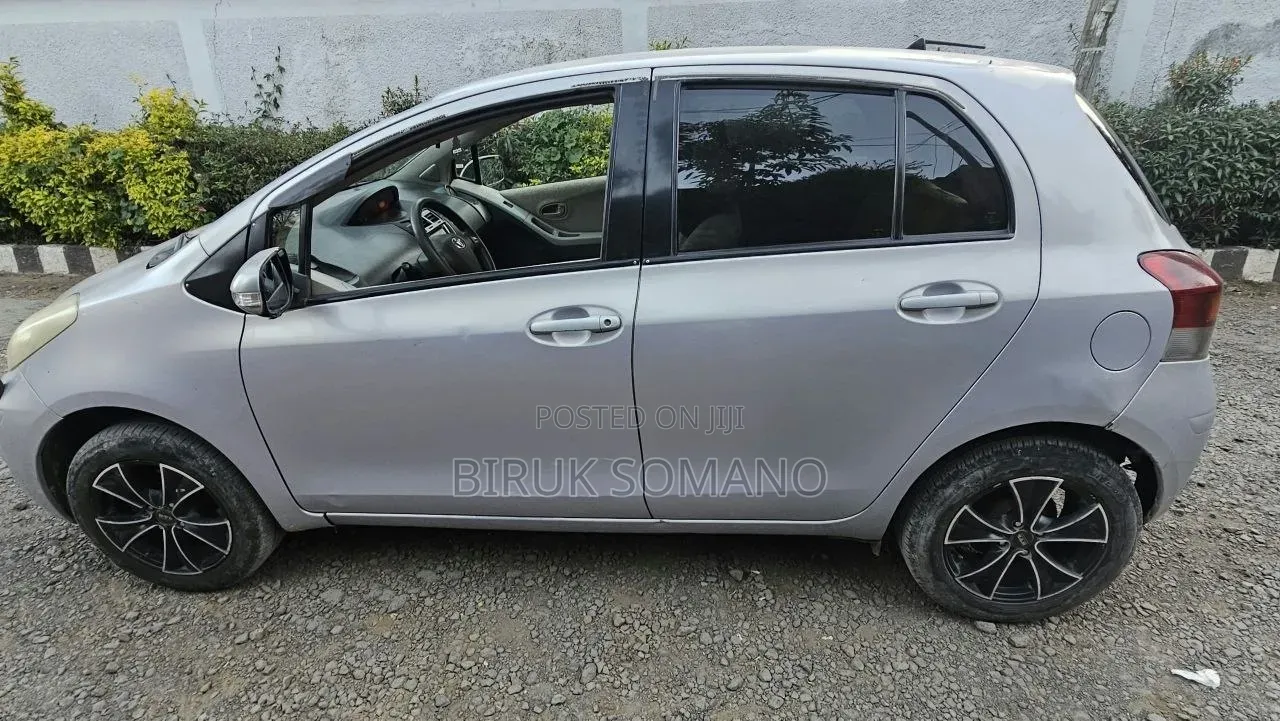 Toyota Yaris 2008 Silver