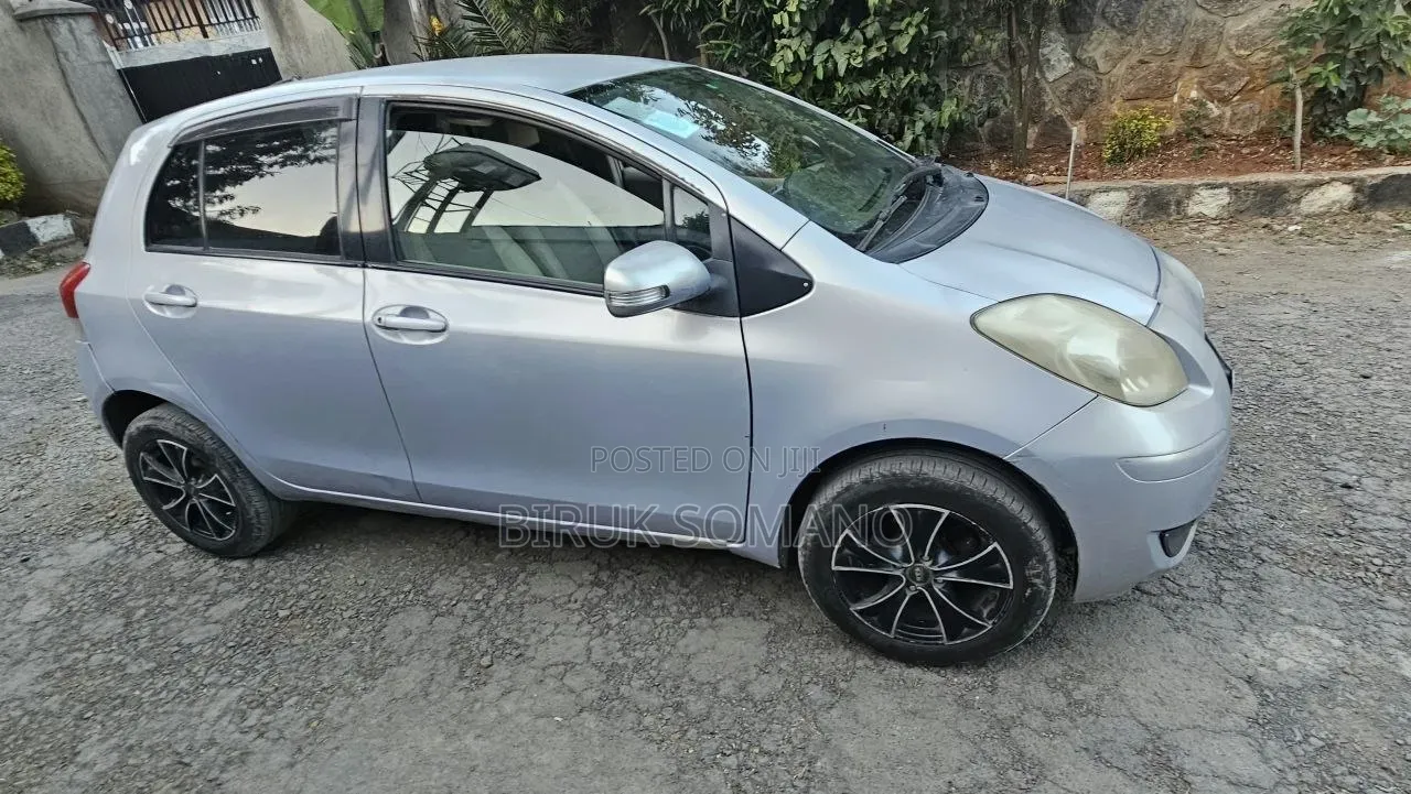 Toyota Yaris 2008 Silver