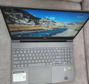 New Laptop HP Victus 16 16GB AMD Ryzen 7 SSD 1T