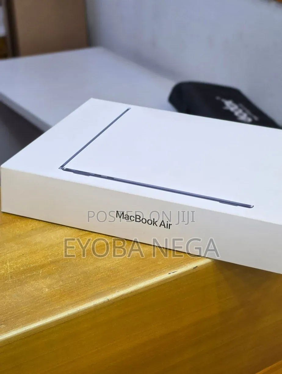 New Laptop Apple MacBook Air 2026 M5 16GB Apple M5 SSD 512GB