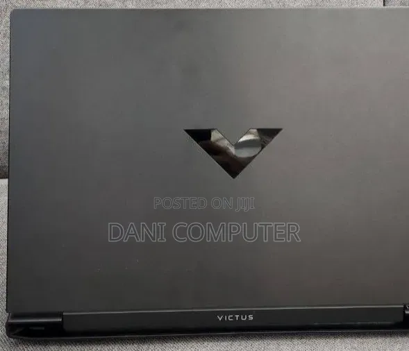 New Laptop HP Victus 16 16GB AMD Ryzen 7 SSD 1T