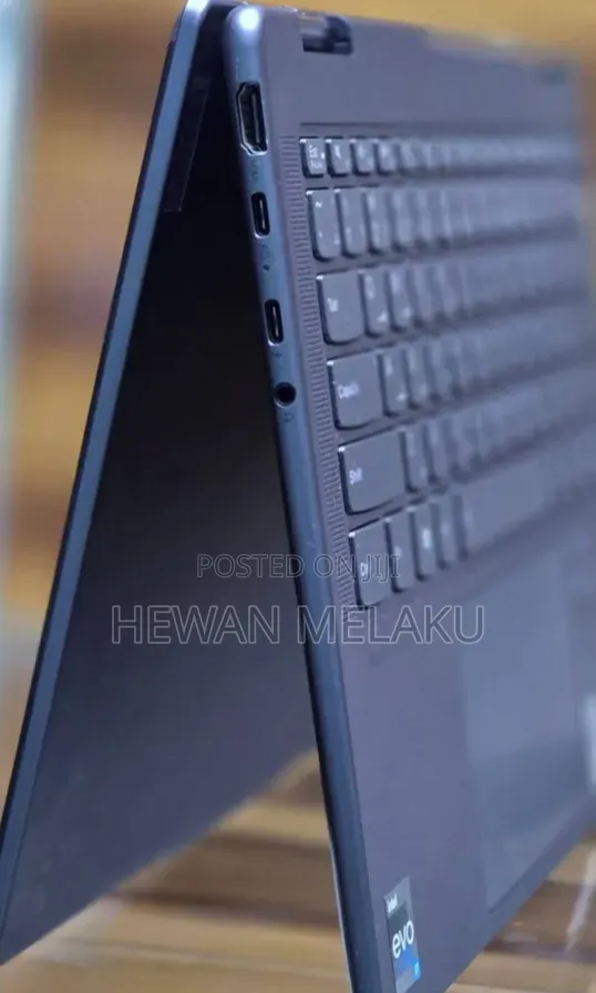 New Laptop Lenovo Yoga 7i 16GB Intel Core i7 SSD 512GB